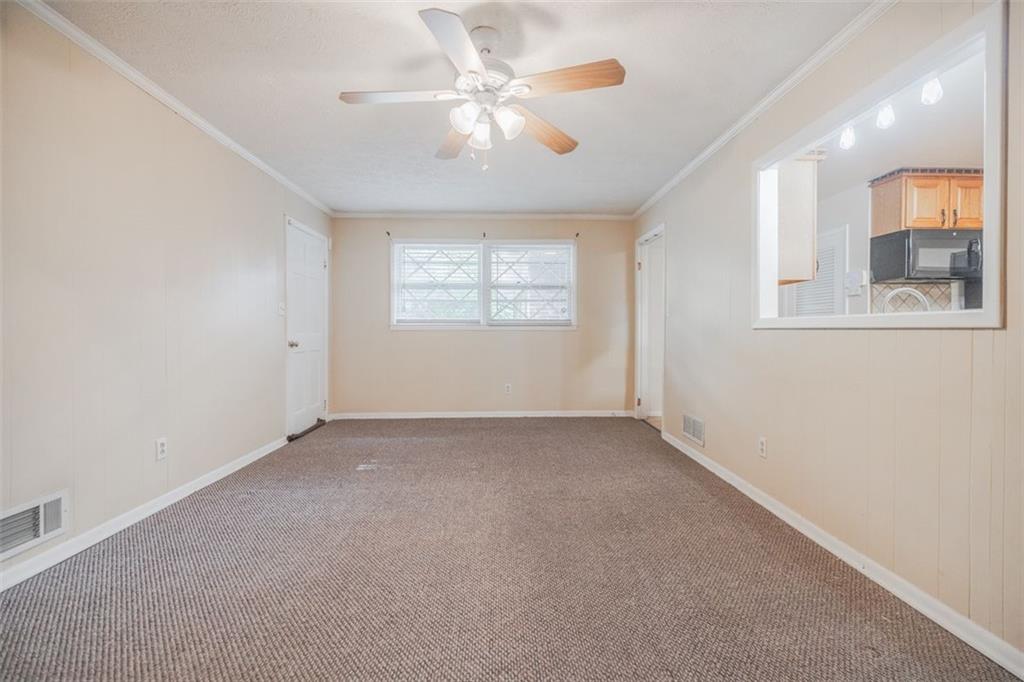 490 SAFARI Circle