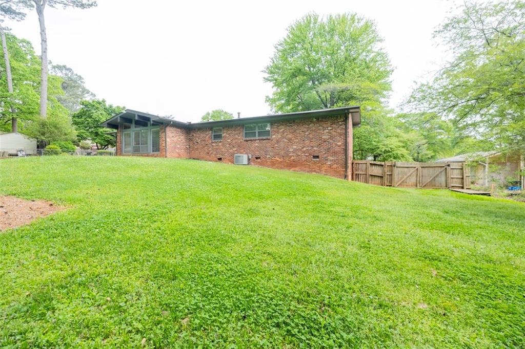 490 SAFARI Circle