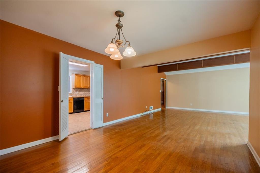 490 SAFARI Circle