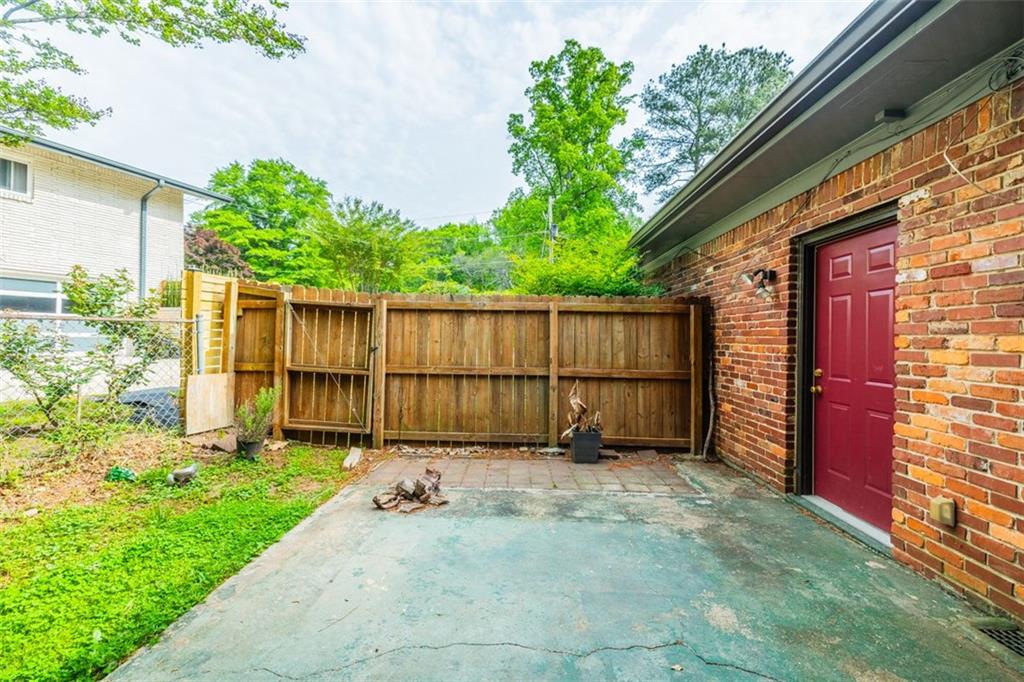 490 SAFARI Circle
