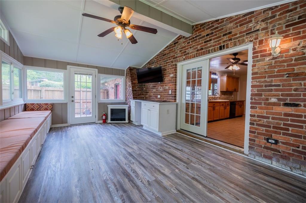 490 SAFARI Circle