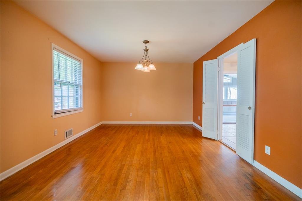 490 SAFARI Circle