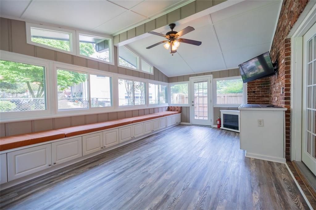 490 SAFARI Circle