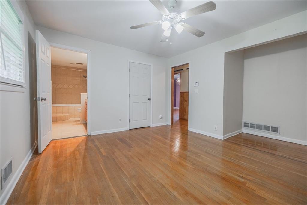 490 SAFARI Circle