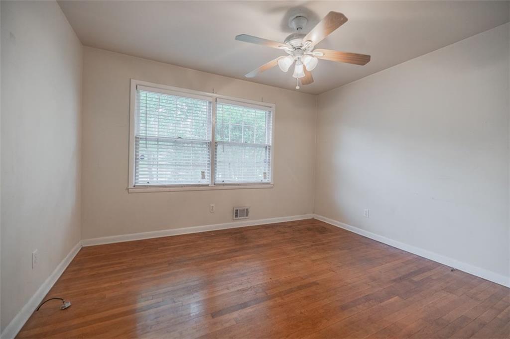 490 SAFARI Circle