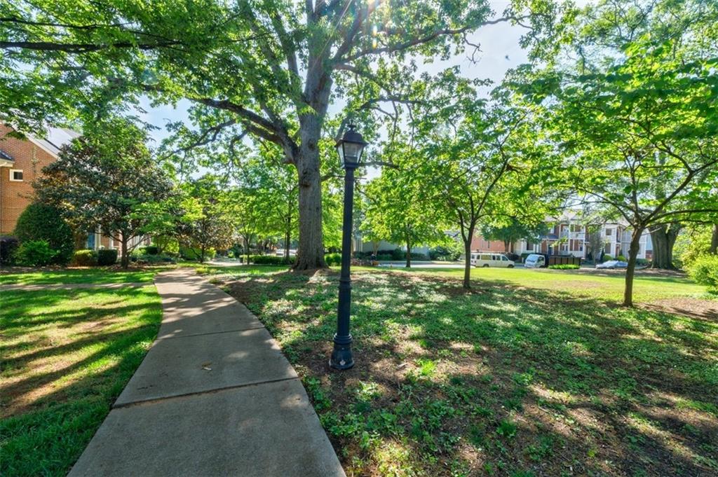 460 CARTER Avenue SE