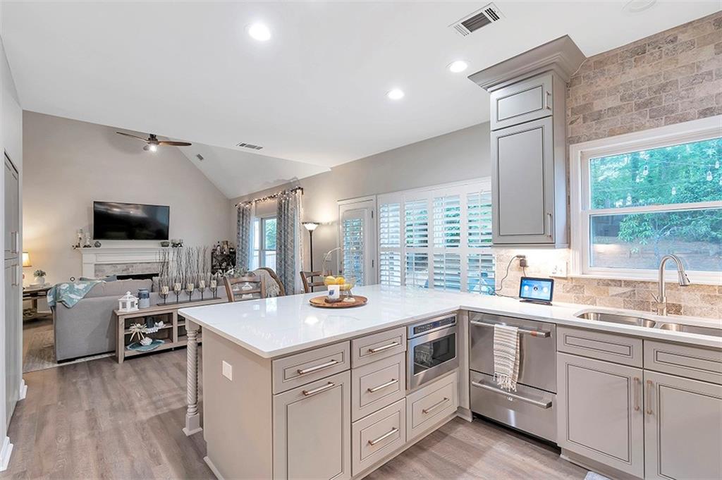 1055 Burycove Lane