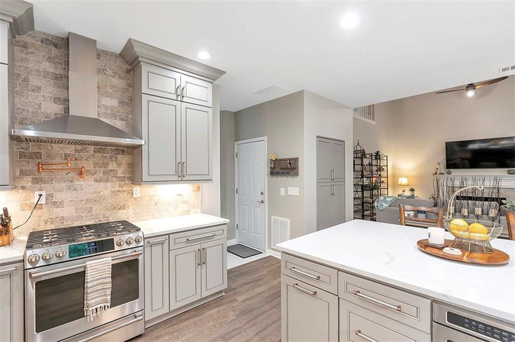 1055 Burycove Lane