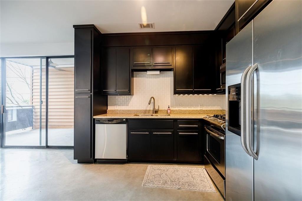 972 DEKALB Avenue NE Unit 202