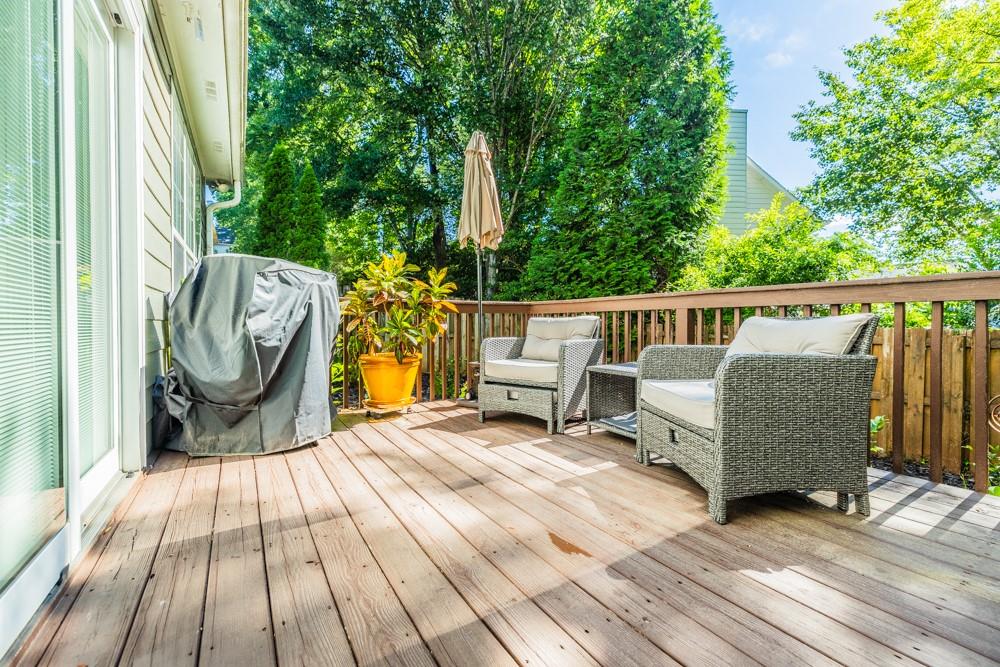454 Kensington Parc Way