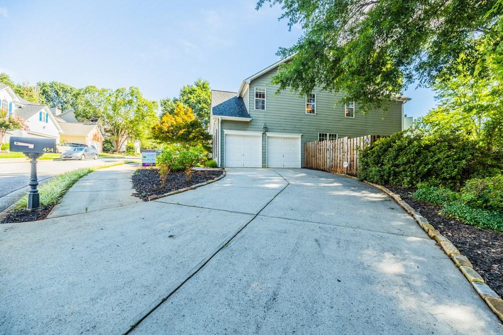 454 Kensington Parc Way