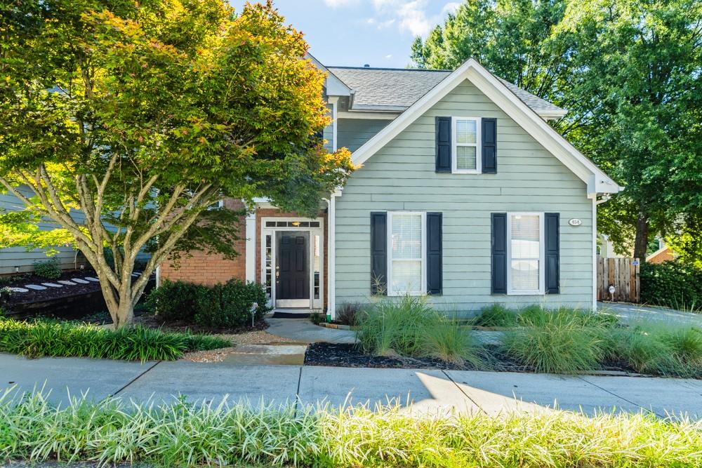 454 Kensington Parc Way