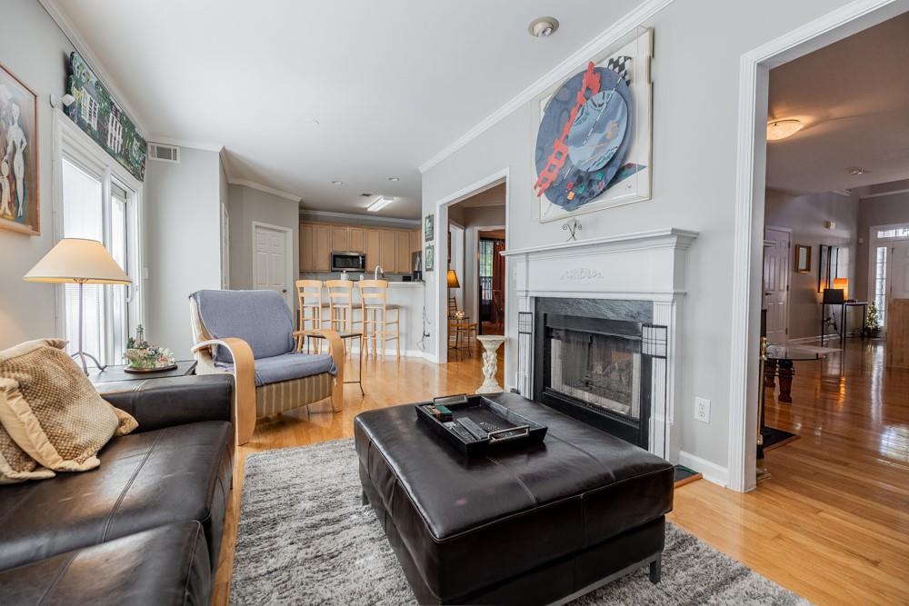 454 Kensington Parc Way