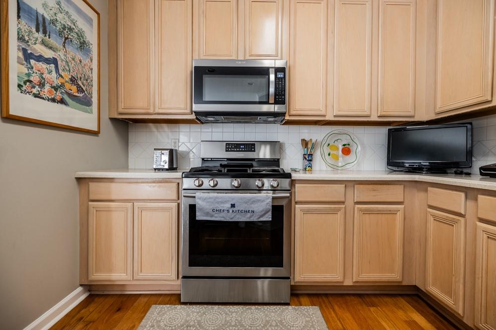 454 Kensington Parc Way