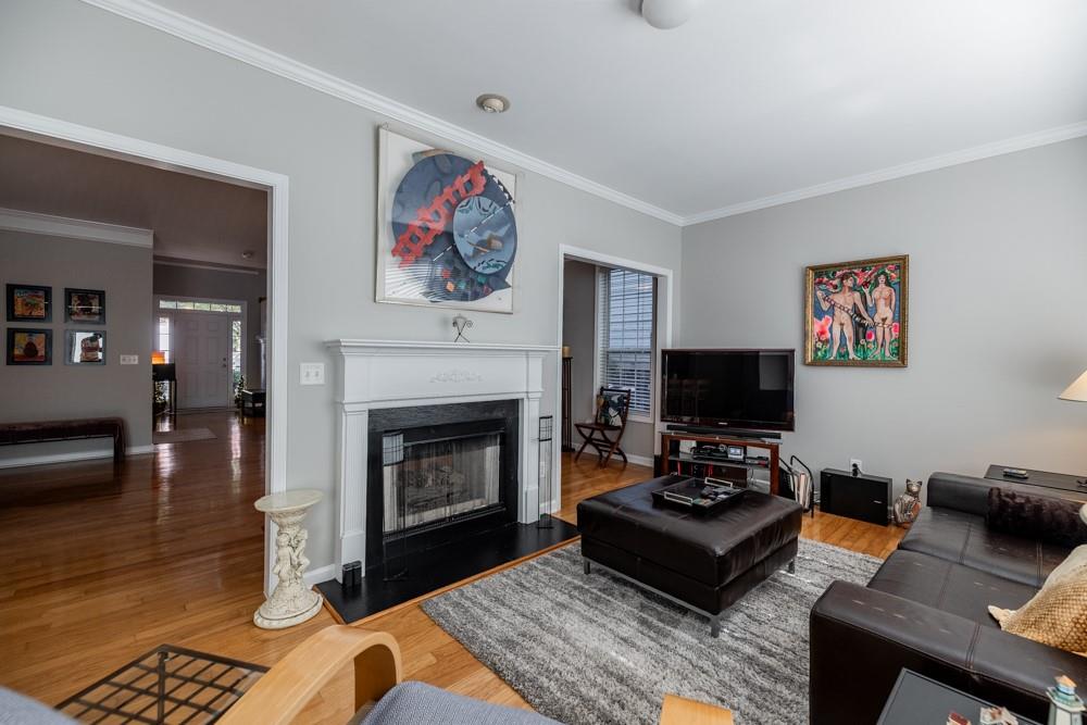 454 Kensington Parc Way