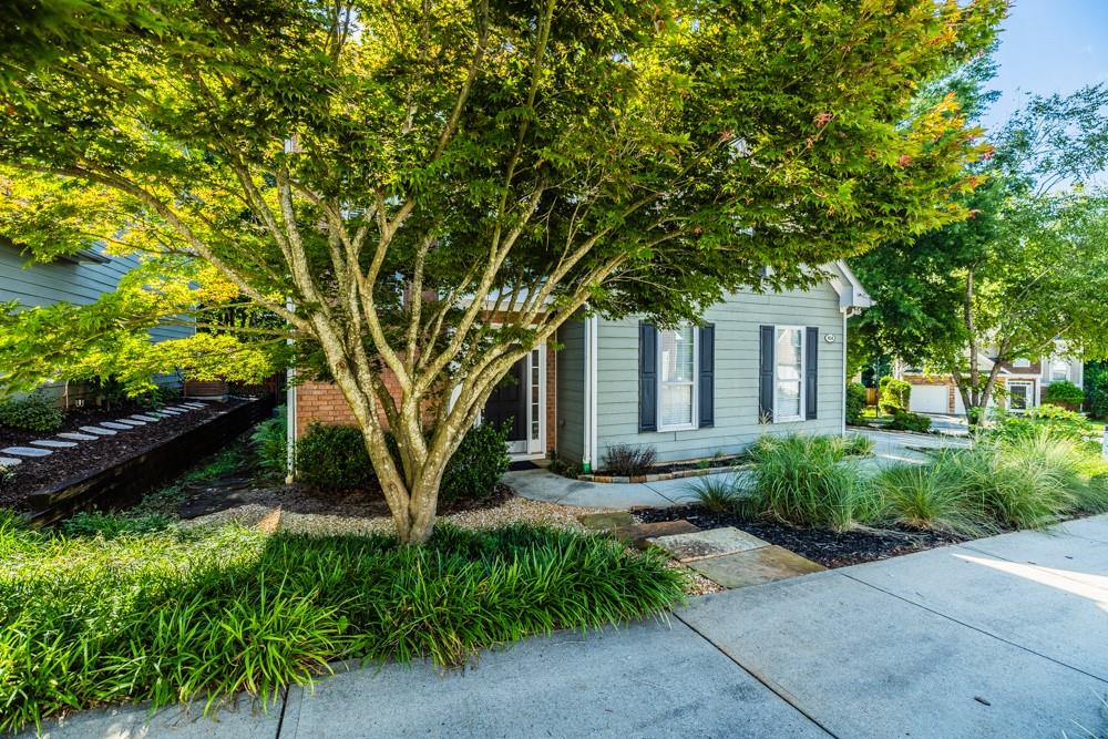 454 Kensington Parc Way