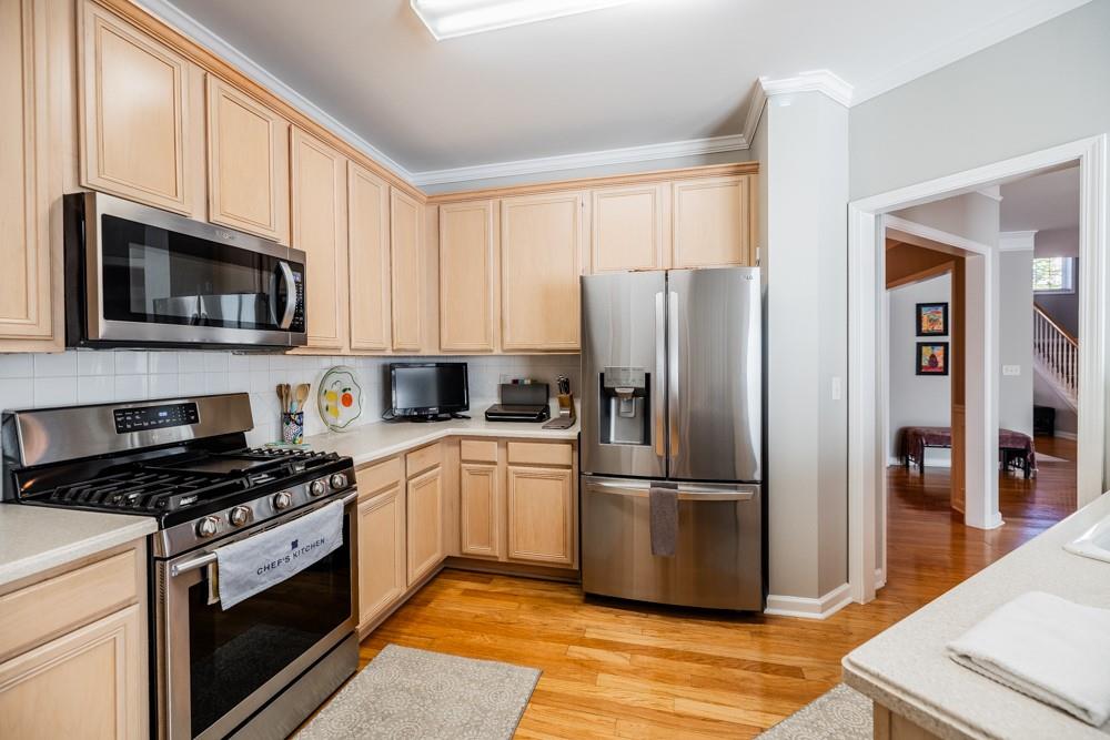 454 Kensington Parc Way