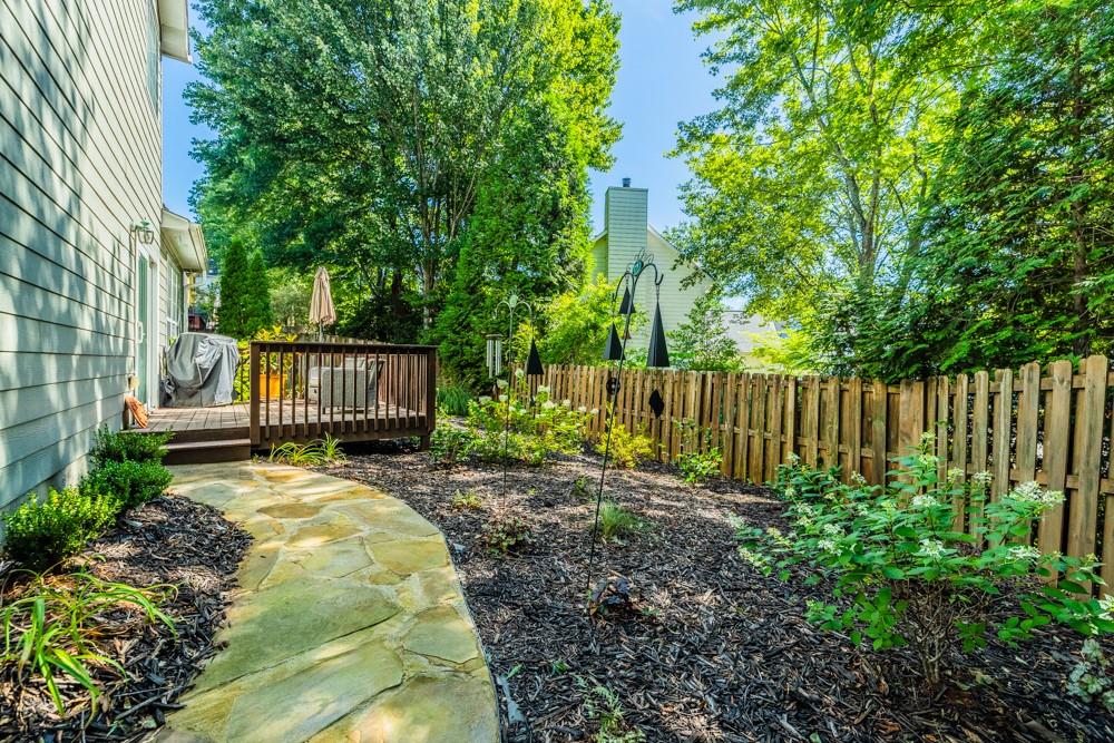 454 Kensington Parc Way