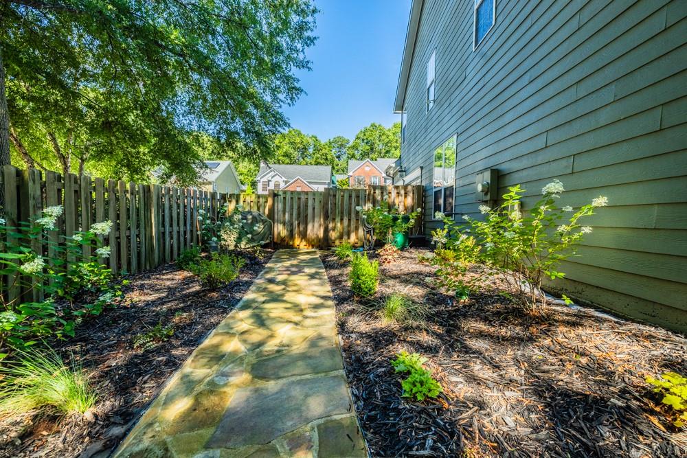 454 Kensington Parc Way