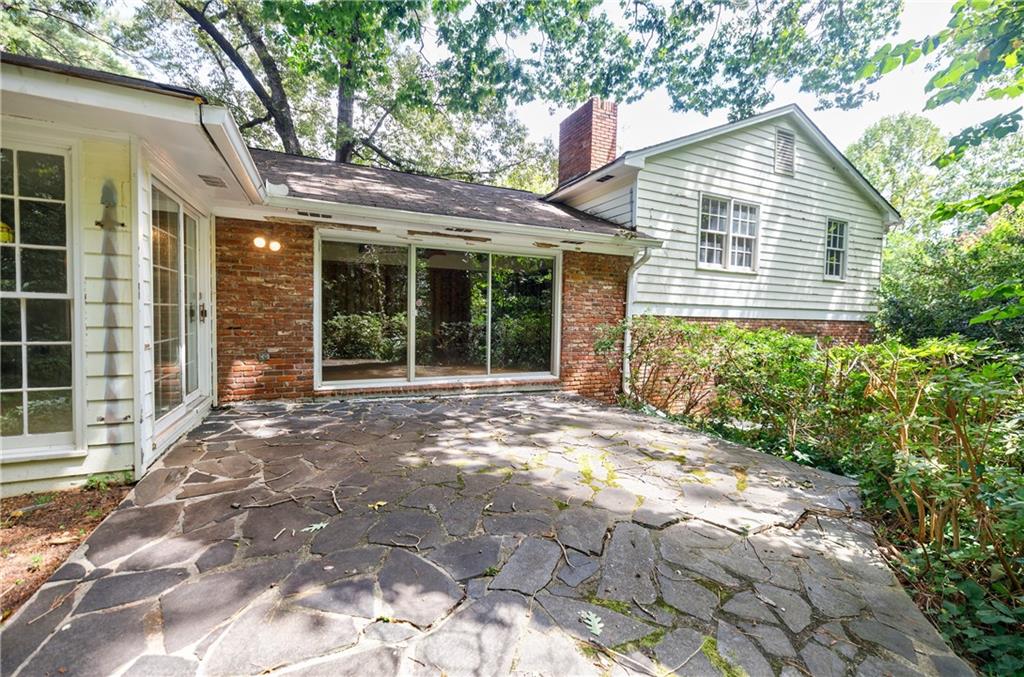680 Edgewater Trail