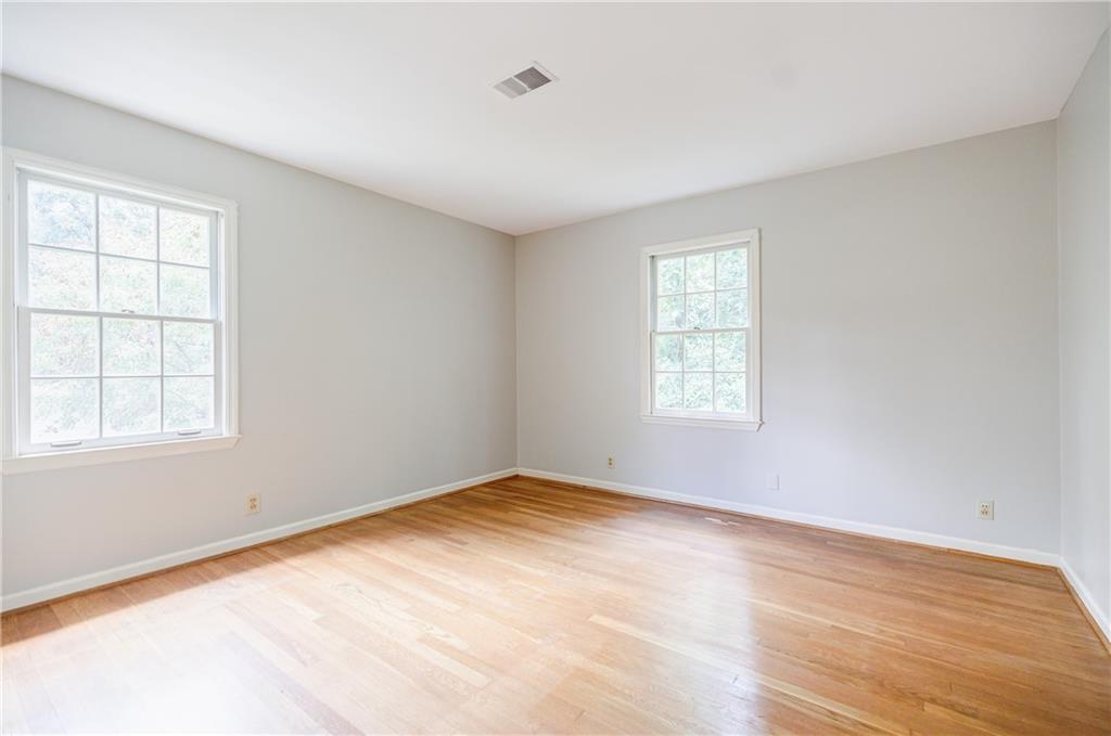 680 Edgewater Trail