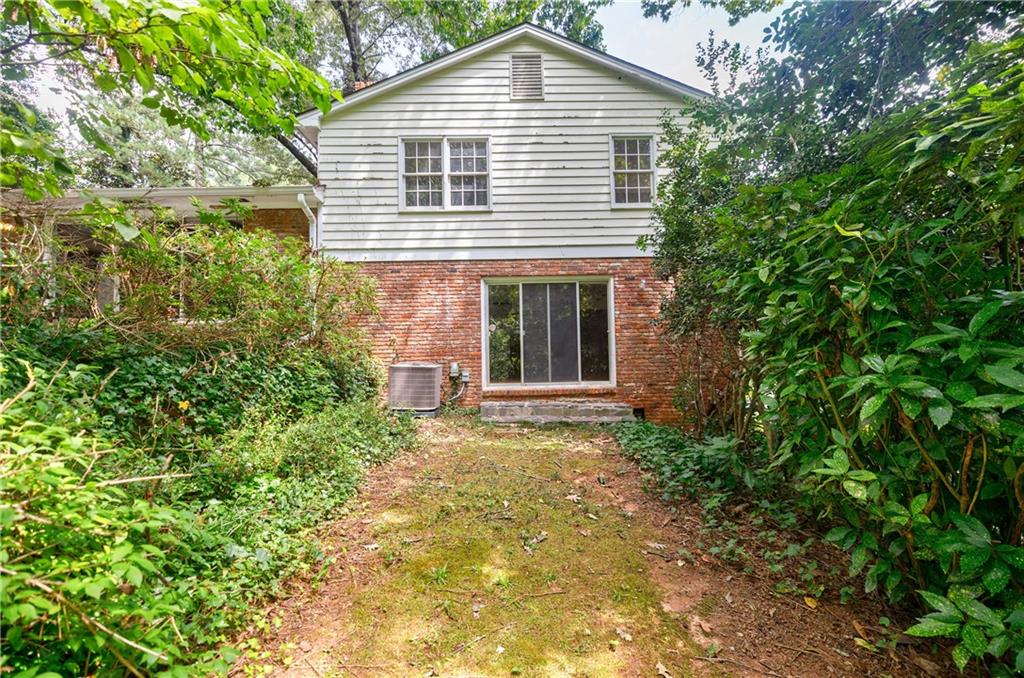 680 Edgewater Trail