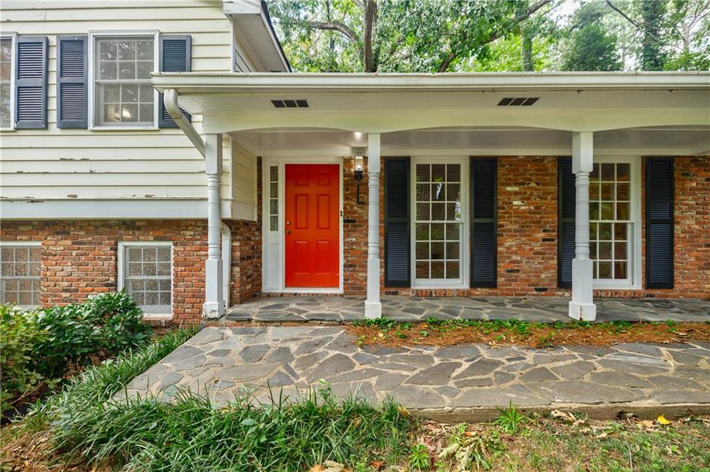 680 Edgewater Trail