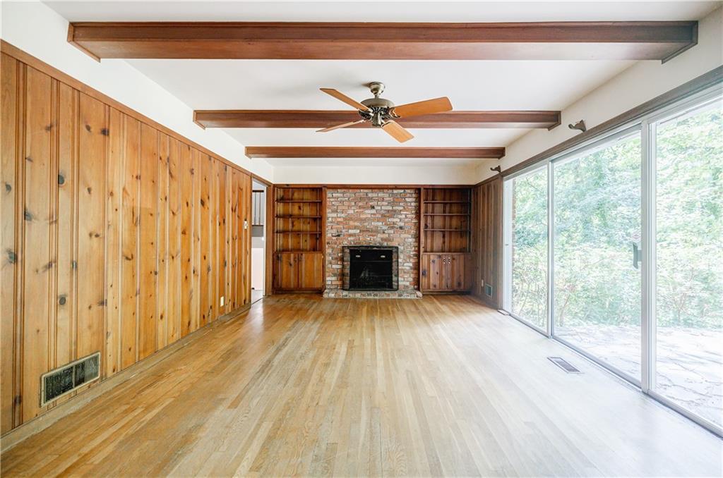 680 Edgewater Trail