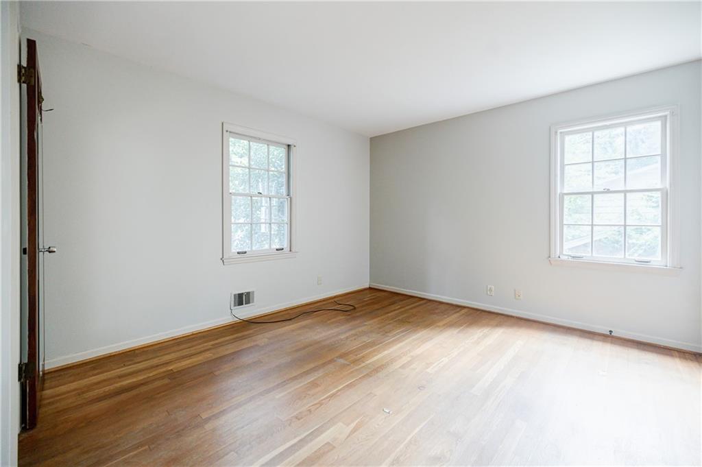 680 Edgewater Trail