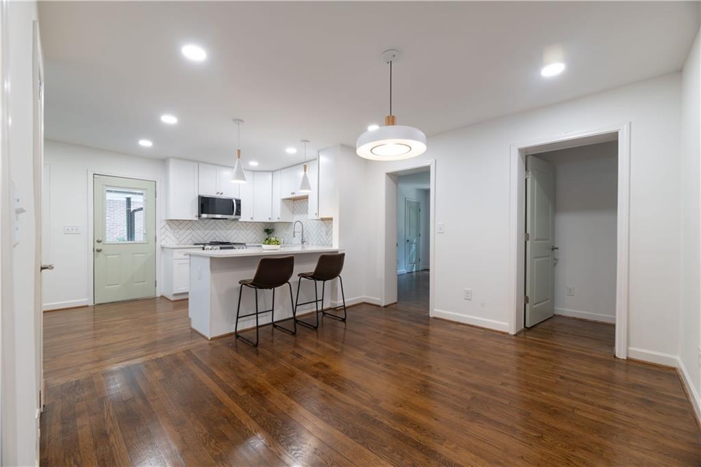 1902 S Columbia Place