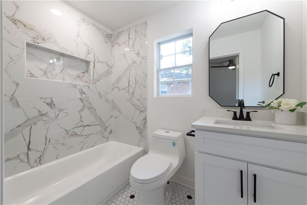 1902 S Columbia Place