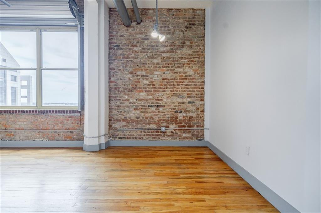 87 Peachtree Street SW Unit 609