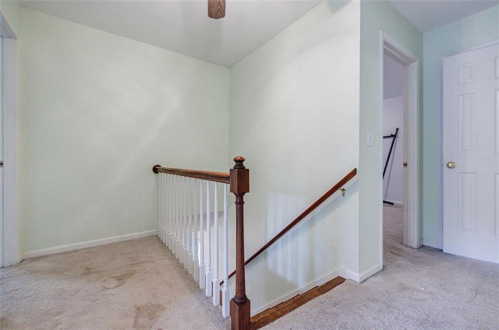 6364 QUEEN VIEW Lane