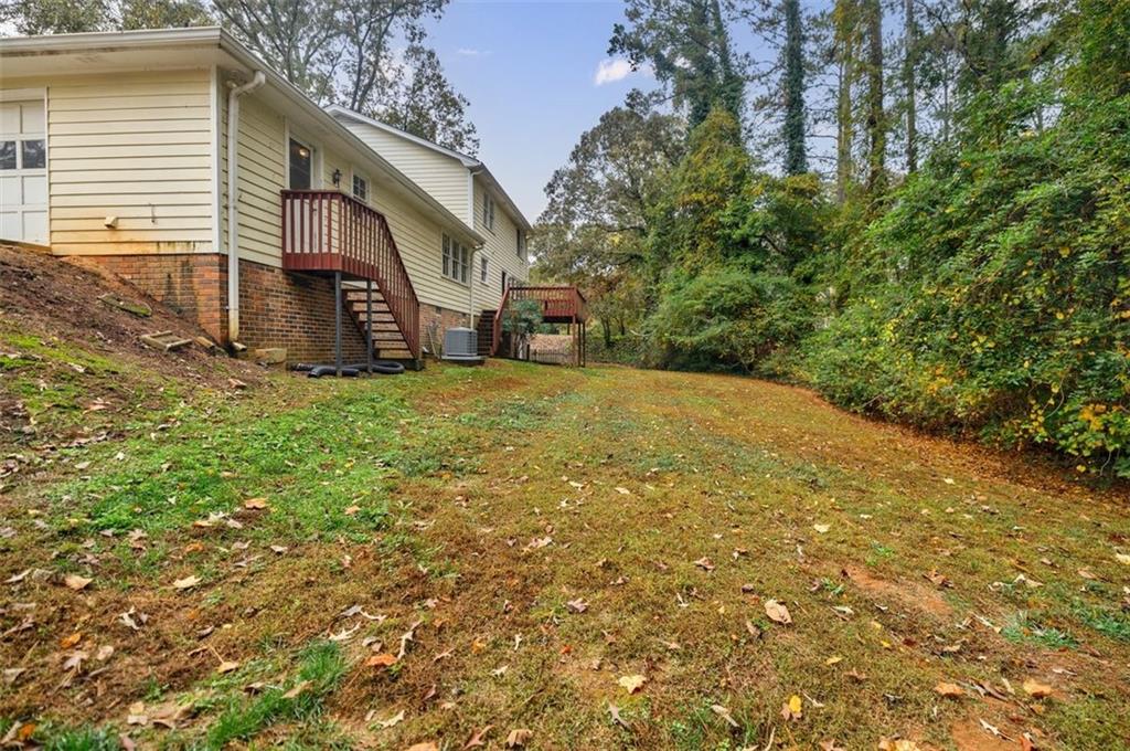 6364 QUEEN VIEW Lane