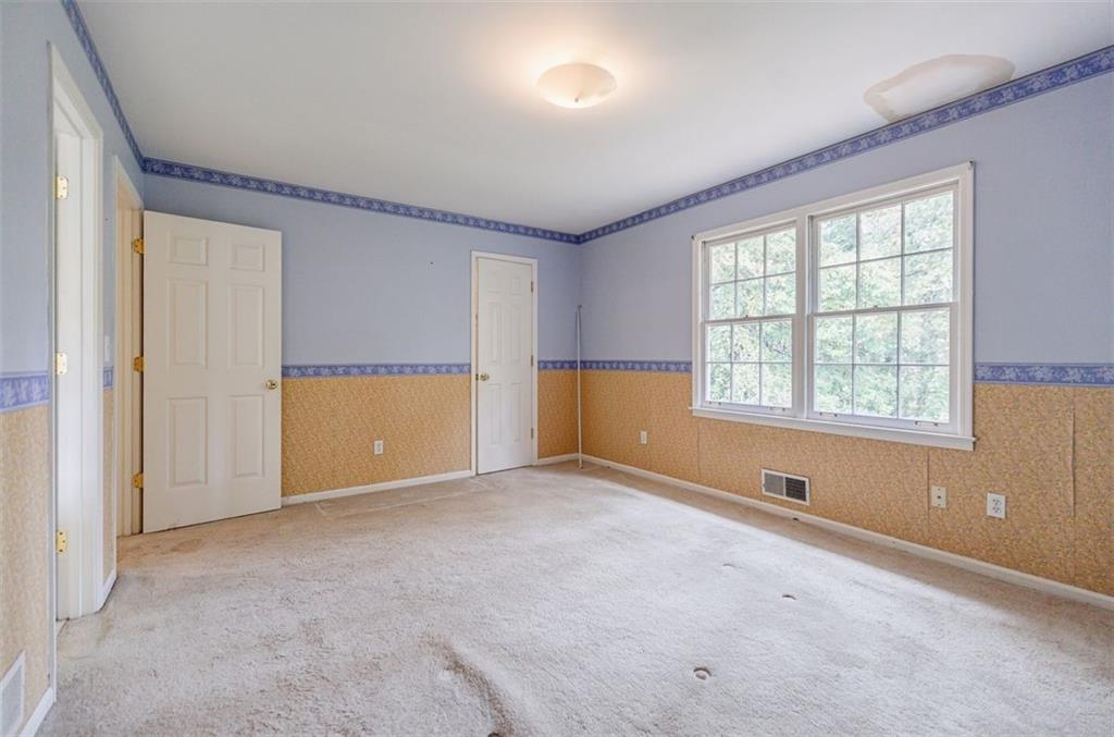 6364 QUEEN VIEW Lane