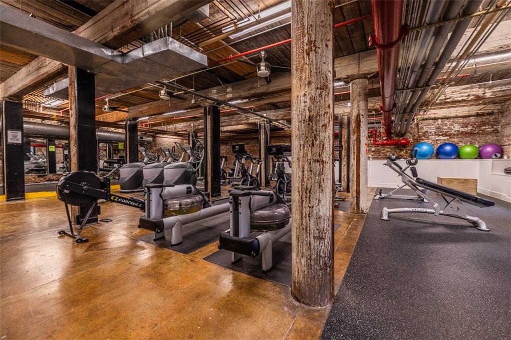 170 BOULEVARD SE Unit 217E