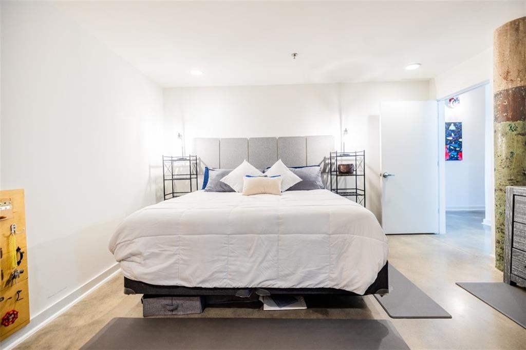 170 BOULEVARD SE Unit 217E