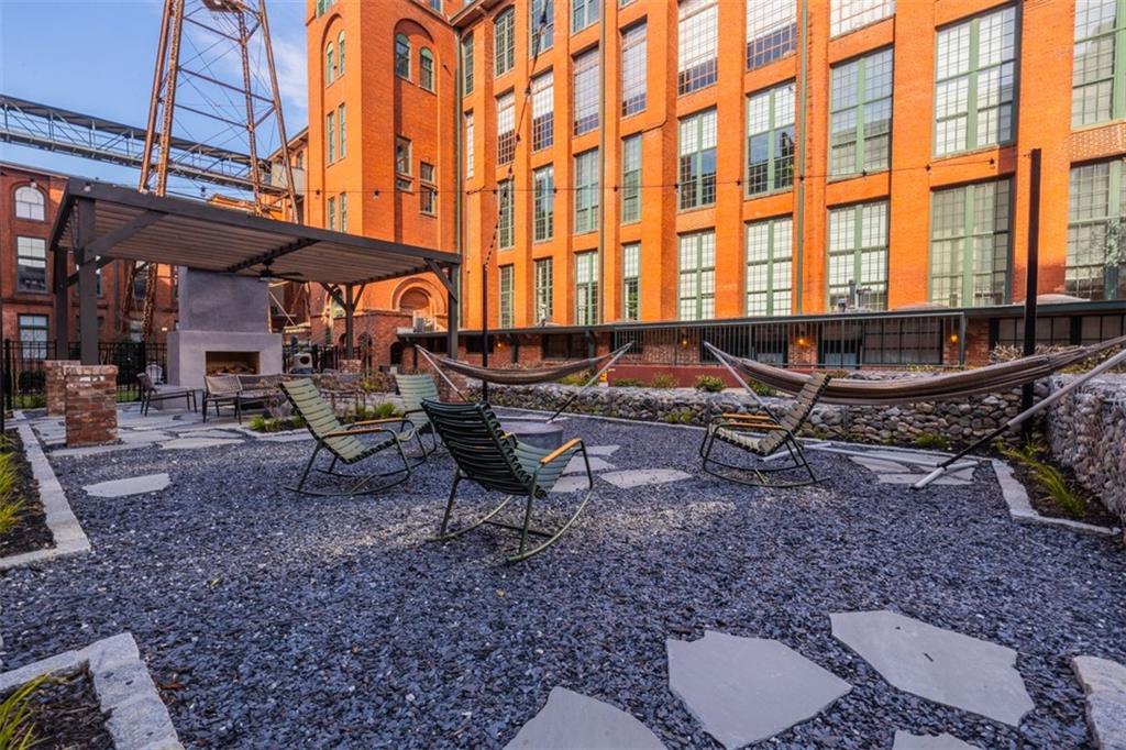 170 BOULEVARD SE Unit 217E