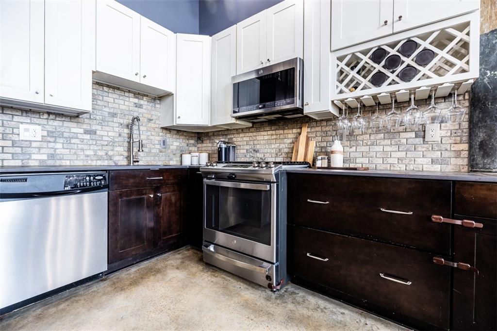 170 BOULEVARD SE Unit 217E