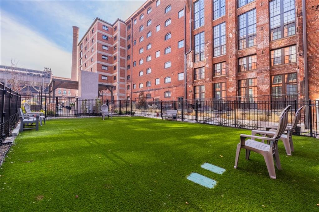 170 BOULEVARD SE Unit 217E