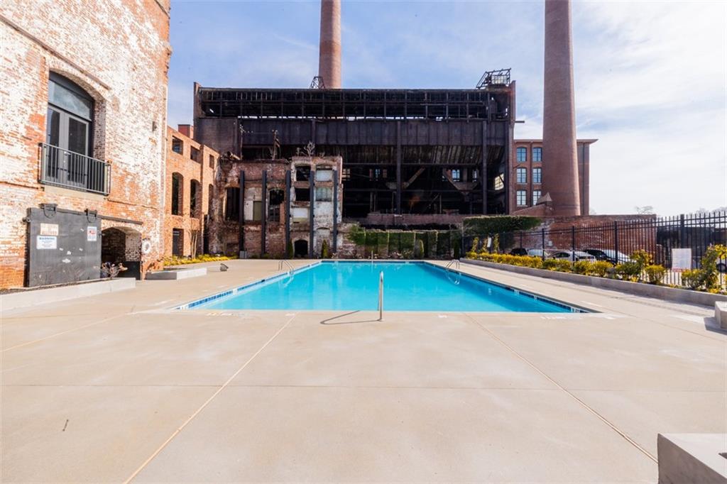 170 BOULEVARD SE Unit 217E