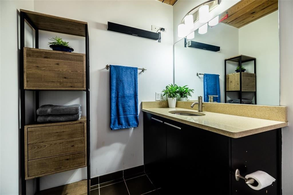 170 BOULEVARD SE Unit 217E