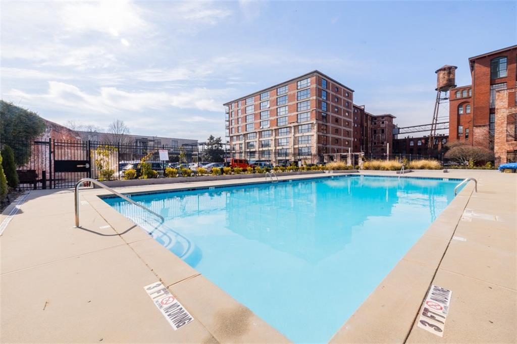 170 BOULEVARD SE Unit 217E