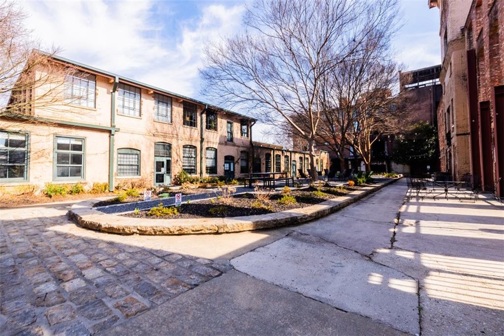 170 BOULEVARD SE Unit 217E