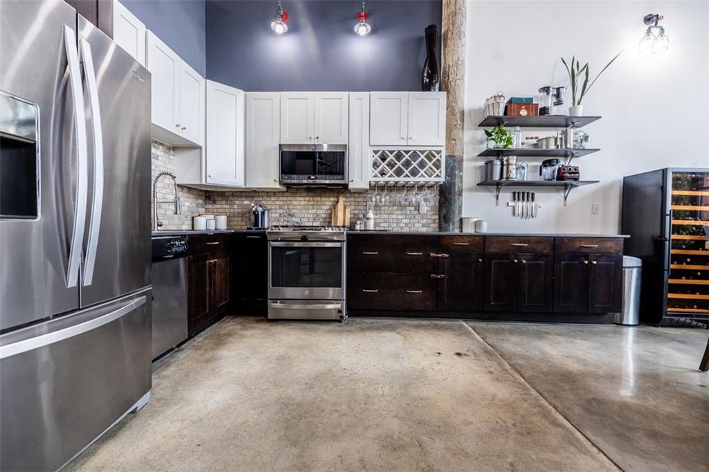 170 BOULEVARD SE Unit 217E