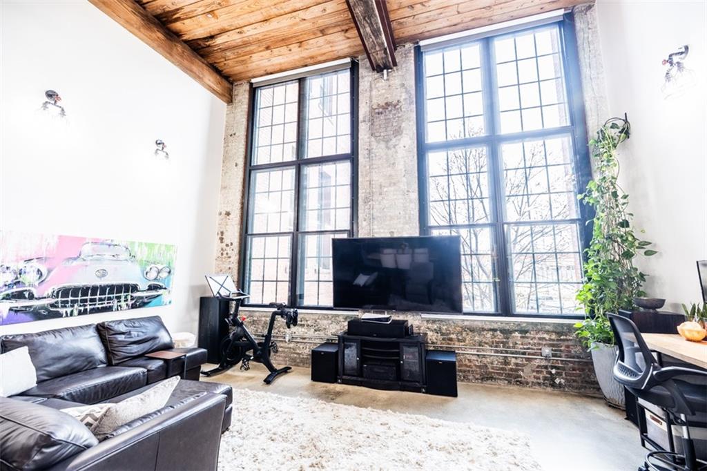 170 BOULEVARD SE Unit 217E