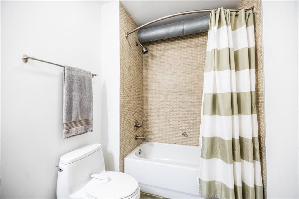 170 BOULEVARD SE Unit 217E