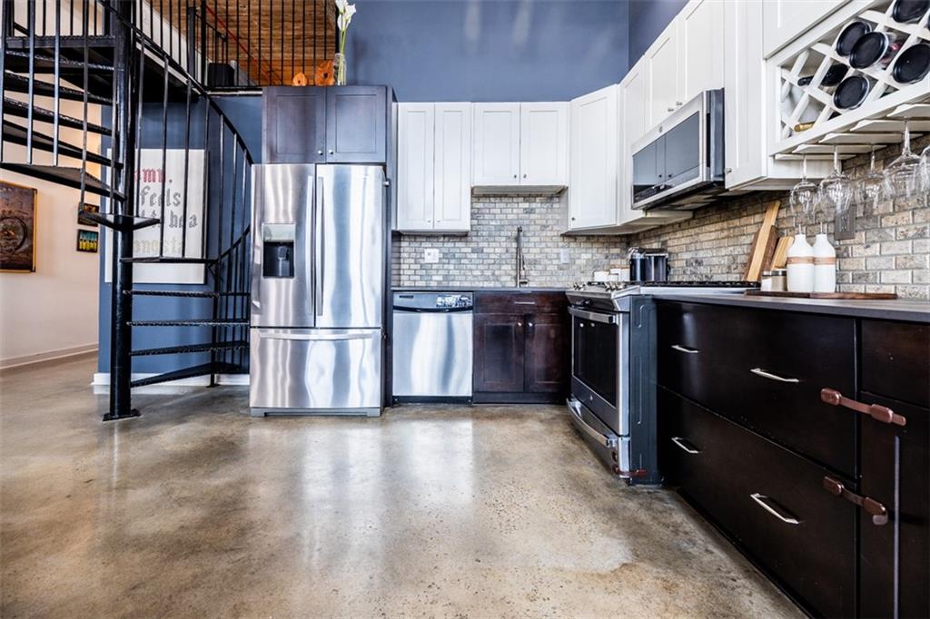 170 BOULEVARD SE Unit 217E
