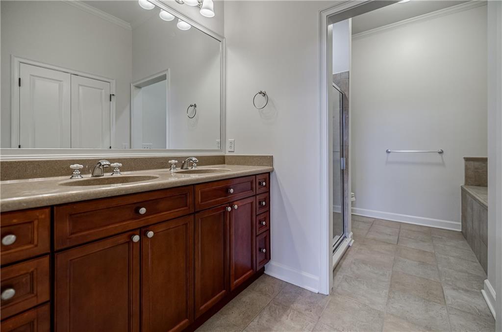 825 Highland Lane NE Unit 1302