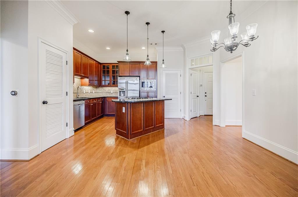 825 Highland Lane NE Unit 1302